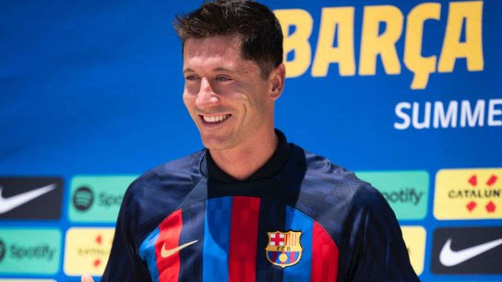 更因为他在 更因为他在