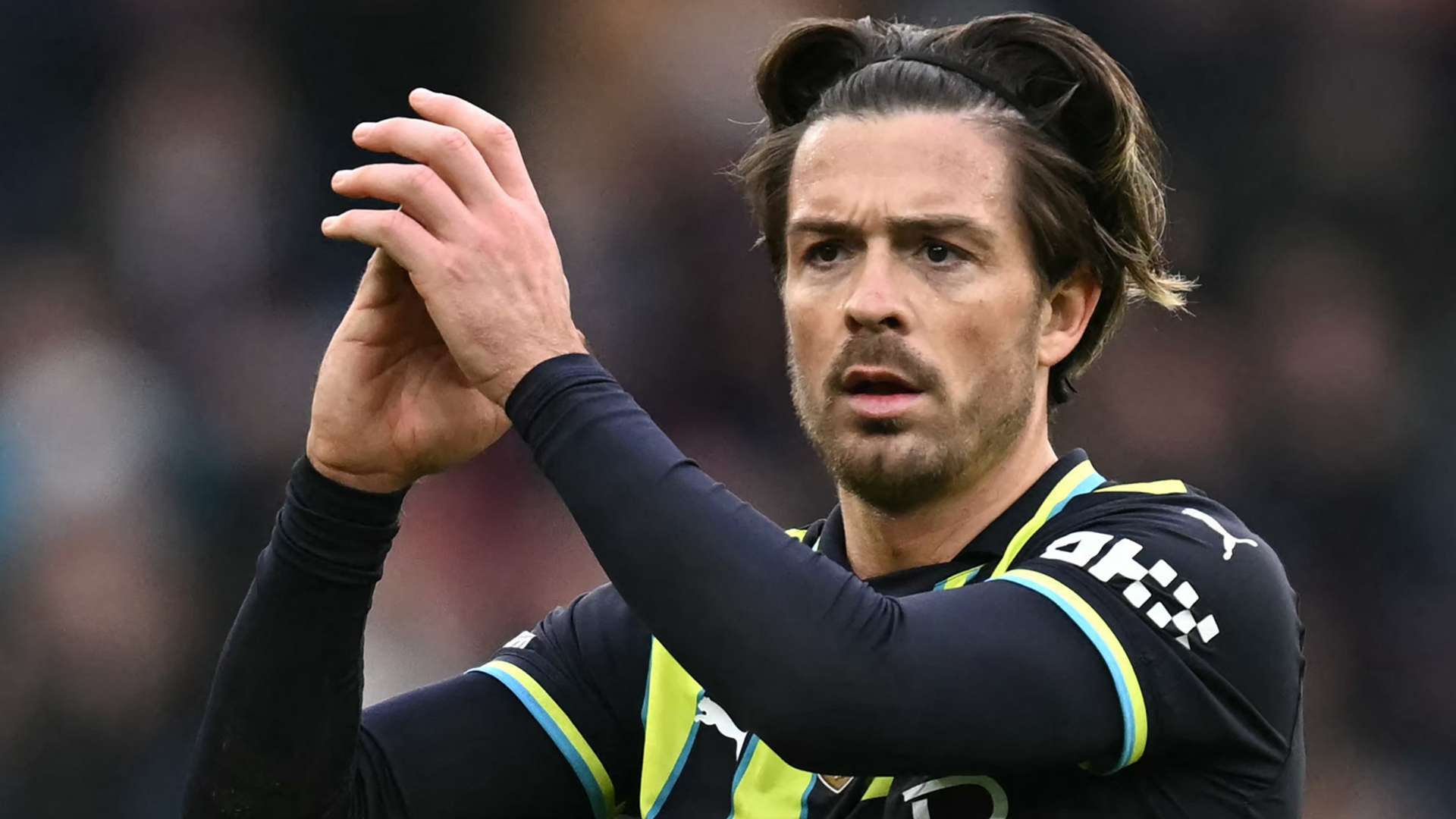 聚光灯下 聚光灯下