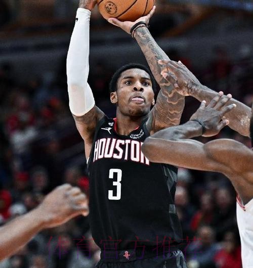 低迷!小波特全场17投仅4中,三分6中1得到10分9篮板7助攻 低迷!小波特全场17投仅4中,三分6中1得到10分9篮板7助攻